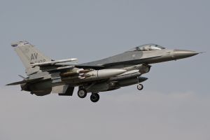 aviano march 26  2011 viper07 f 16cm 89 2102 510thfs 31stfw avianoab  italy