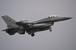 aviano march 26  2011 viper11 f 16cm 87 0355 510thfs 31stfw  aviano ab  italy